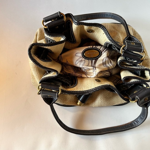 Stylish Tan and Black Women's Handbag - Picture 8 of 12